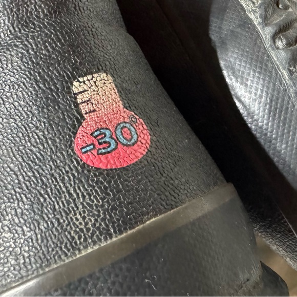 BOGS Kids Size 4. Great shape! Less expensive than Black Friday sale!! - Picture 11 of 12